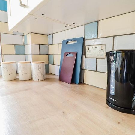 Spacious 1 Bed Flat-Free Parking Hillingdon Luaran gambar