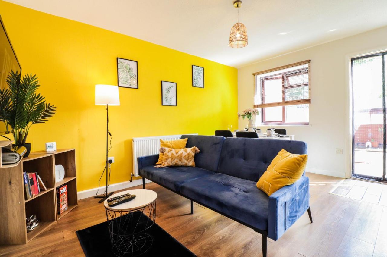 Spacious 1 Bed Flat-Free Parking Hillingdon Luaran gambar